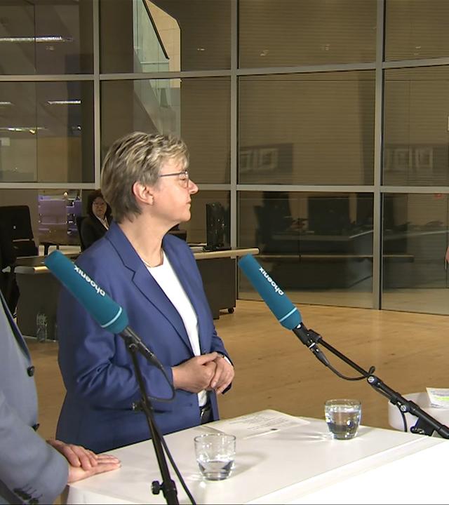 Bundestagsgespräch zur Spritsteuersenkung