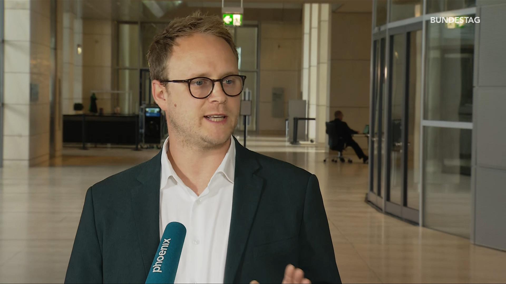 bundestagsgespräch: Zurückweisungen "symbolpolitisches Strohfeuer"