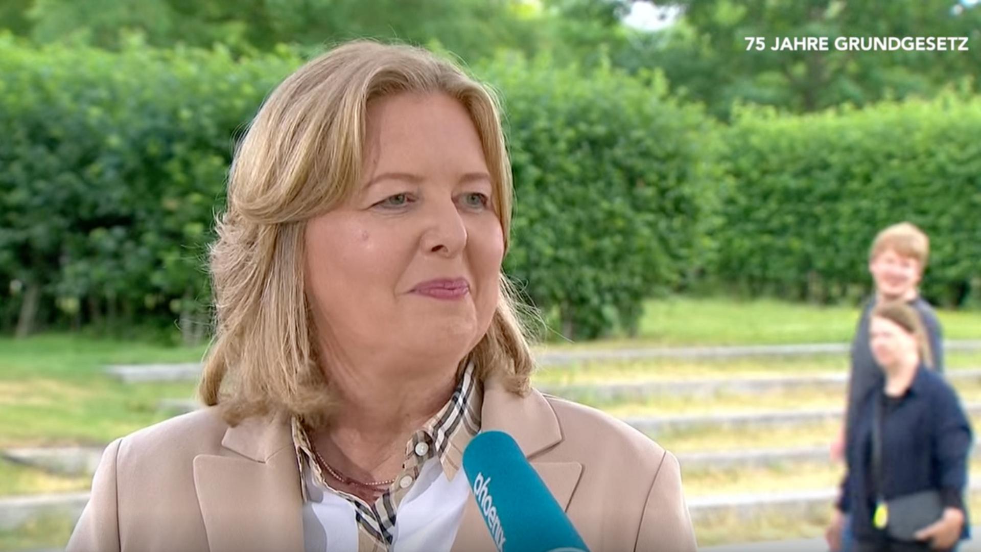 Bundestagspräsidentin Bas zum 75. Jubiläum des Grundgesetzes