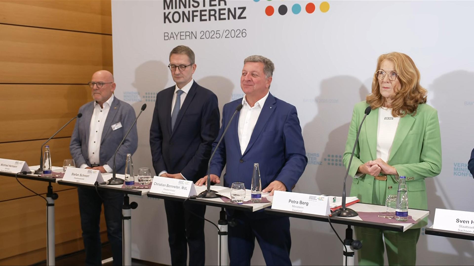 Bundesverkehrsminister Schnieder (CDU) zum Deutschlandticket