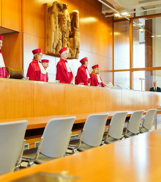 BVerfG streicht NPD/Die Heimat staatliche Mittel