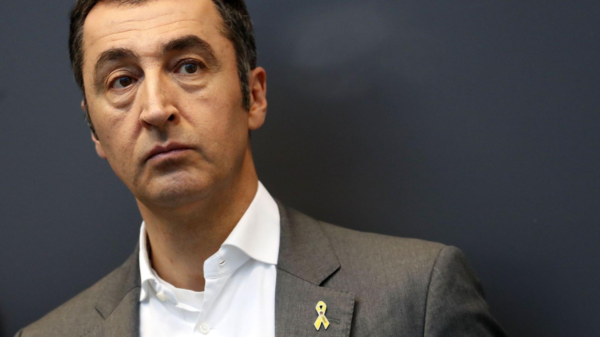 Cem Özdemir: Pressefreiheit schützen