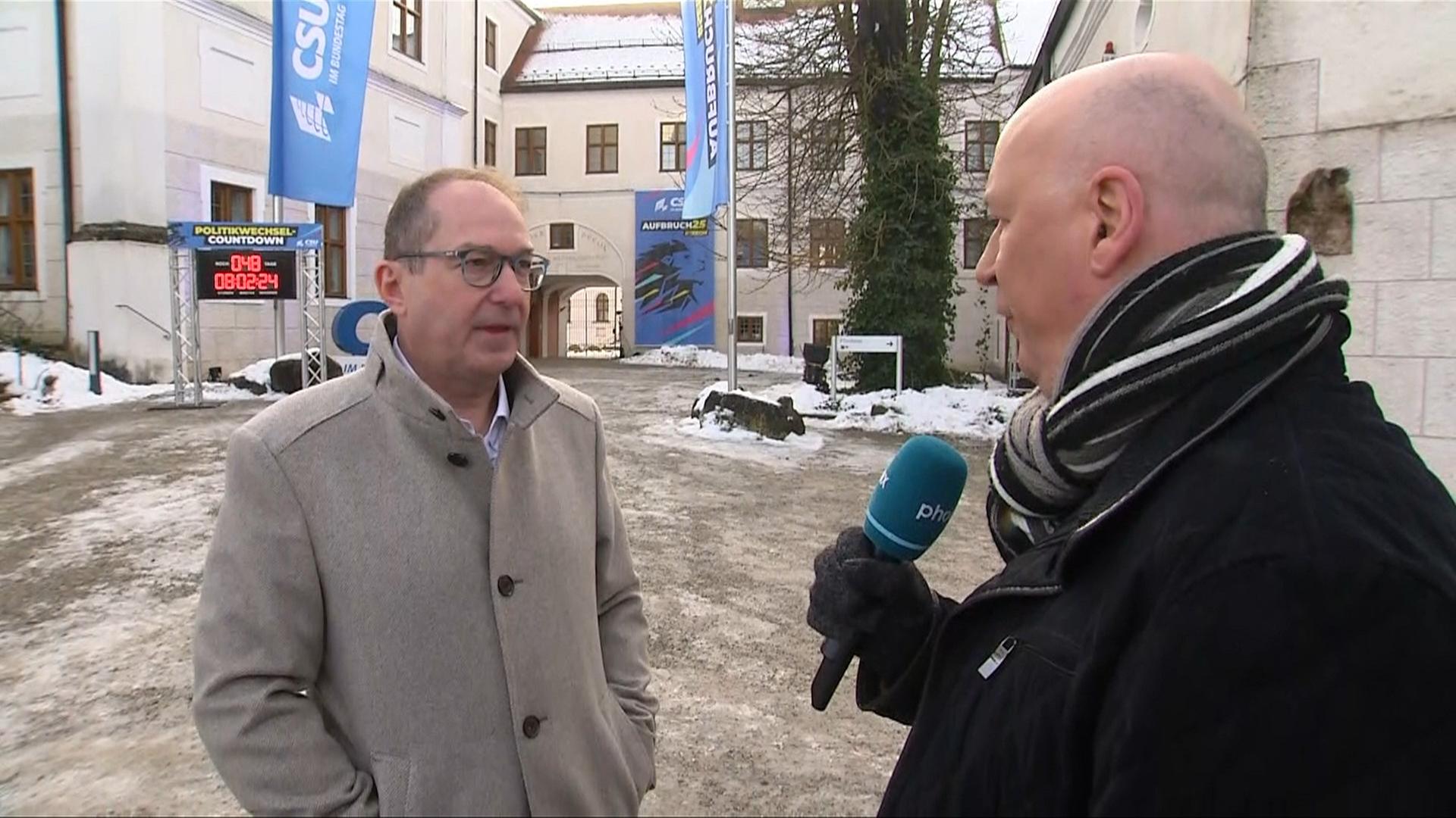 CSU-Landesgruppe: Interview vor Klausur