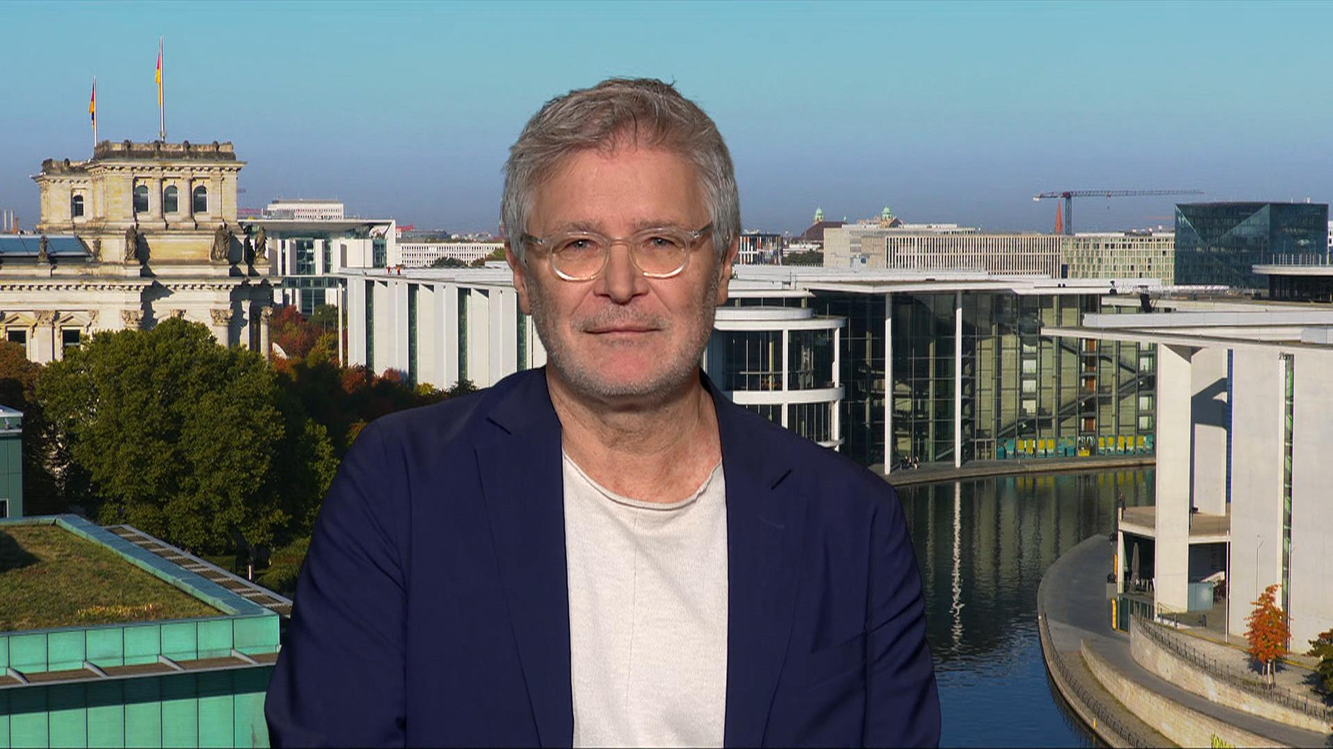 Dausend (Zeit): Ernsthafter Versuch, Bürokratie zurückzudrängen