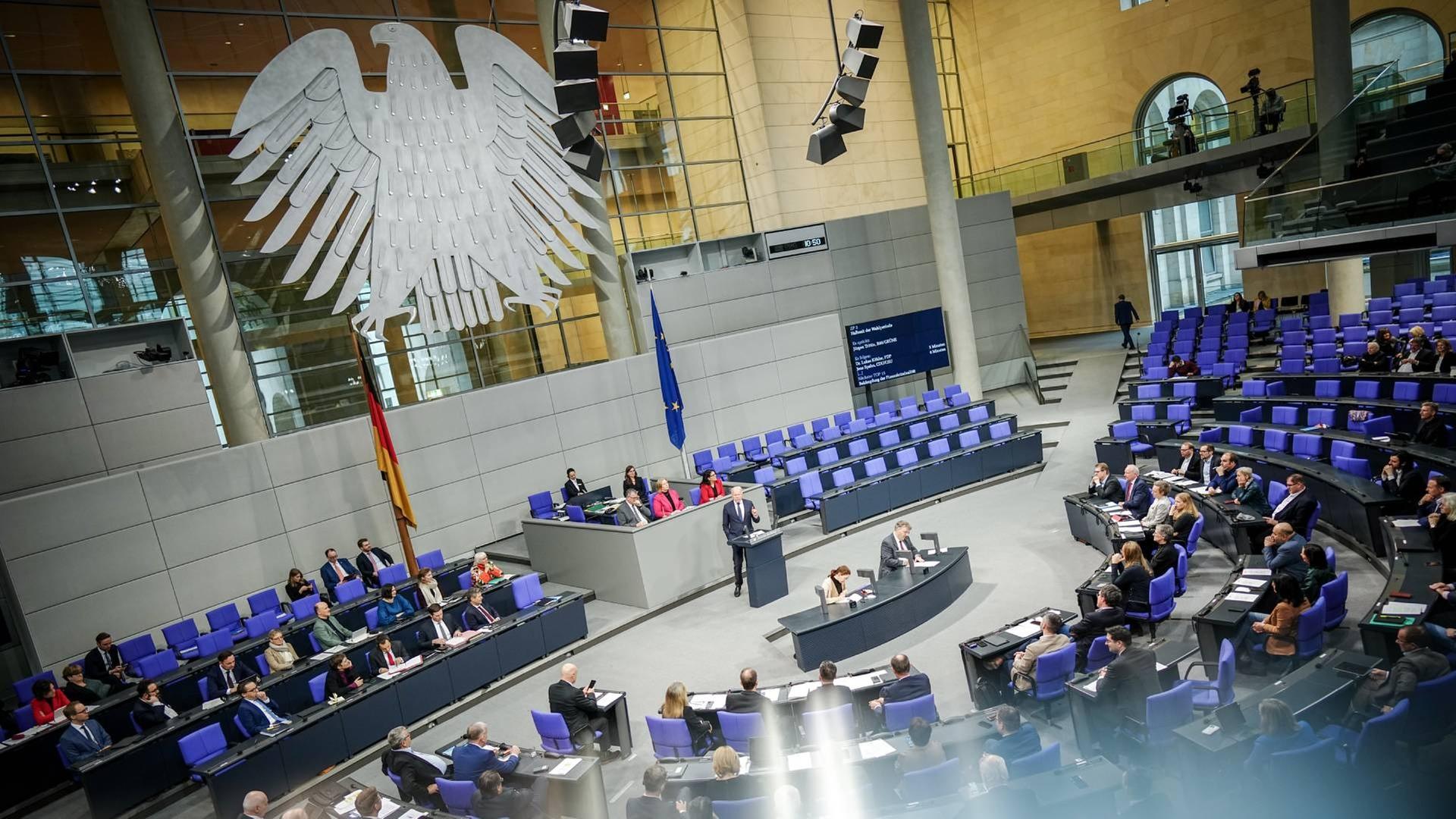 Debatte zu Steuermehreinnahmen