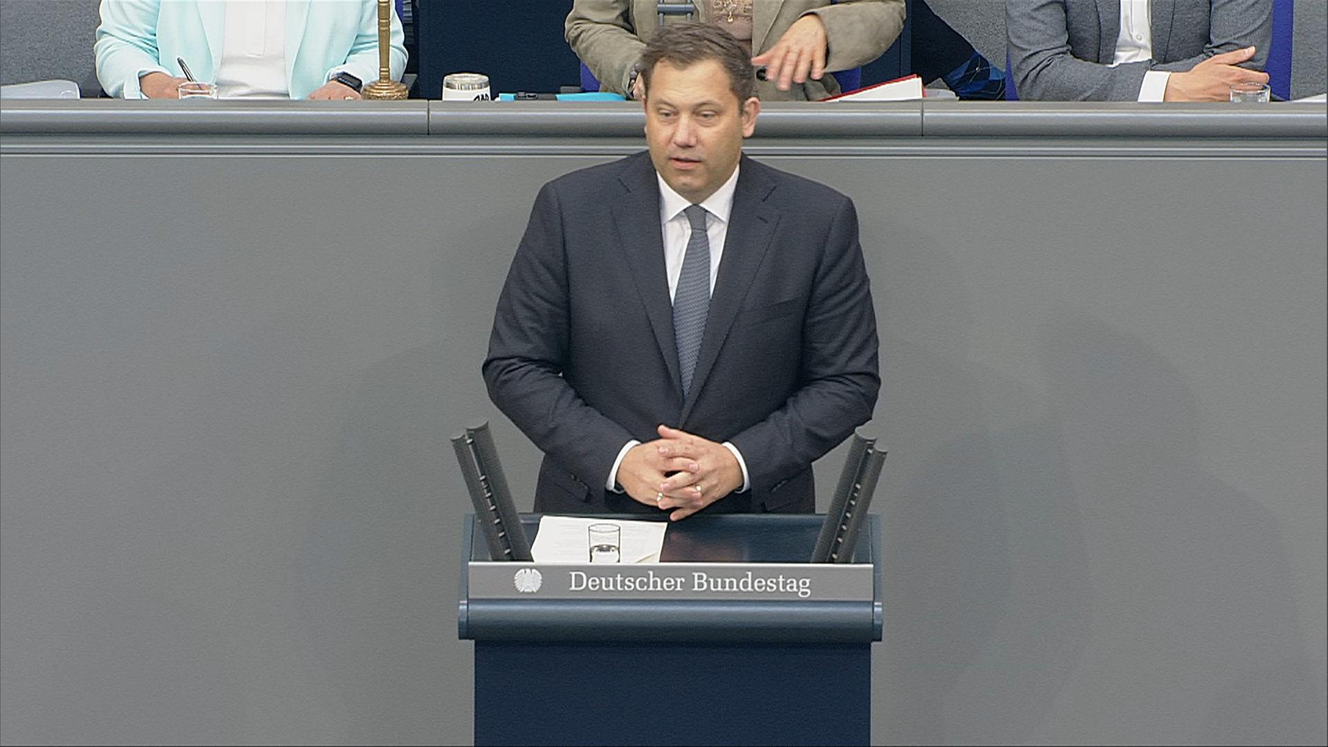 Debatte zum antragsfreien Kindergeld