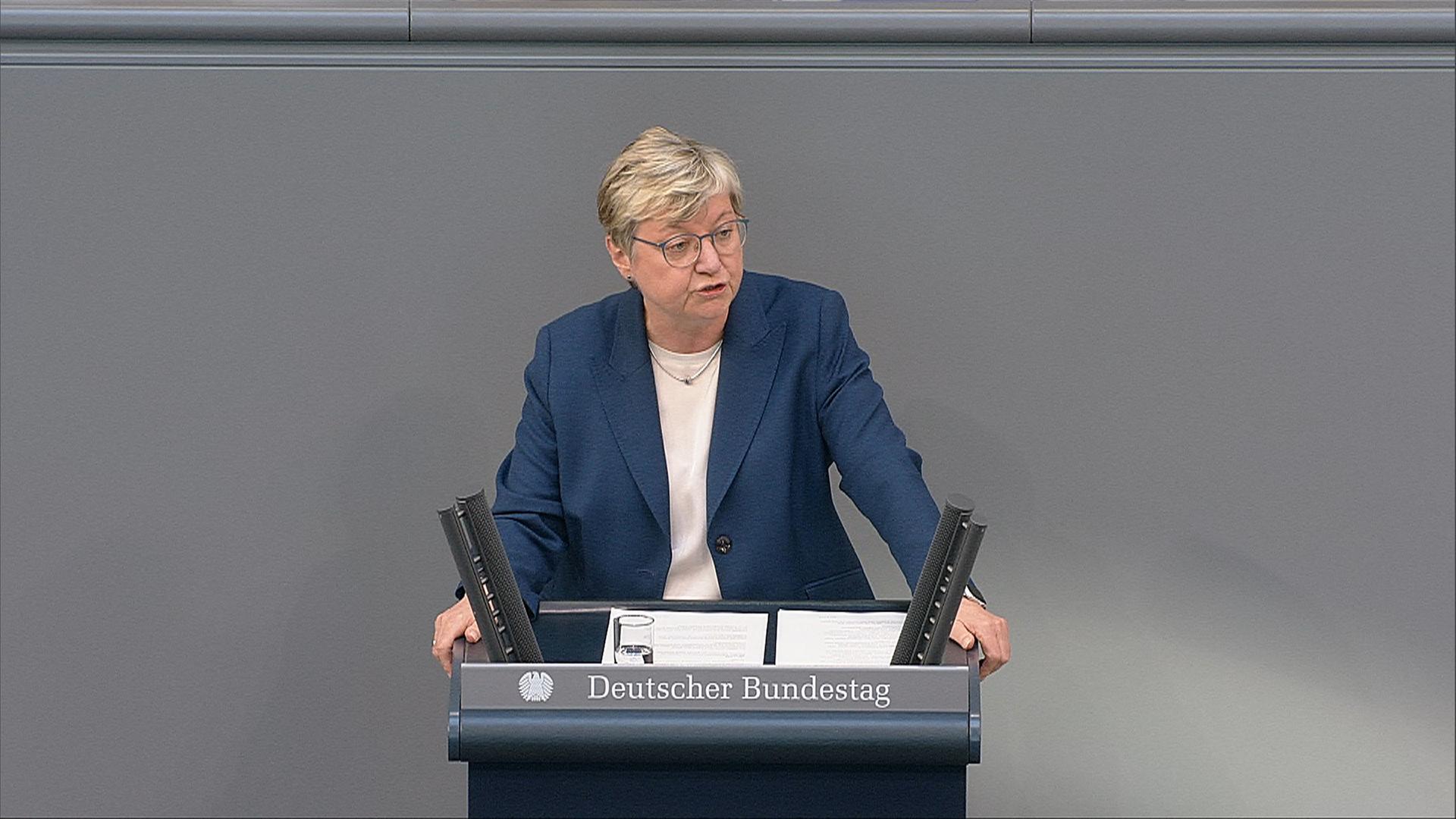 Debatte zum antragslosen Kindergeld