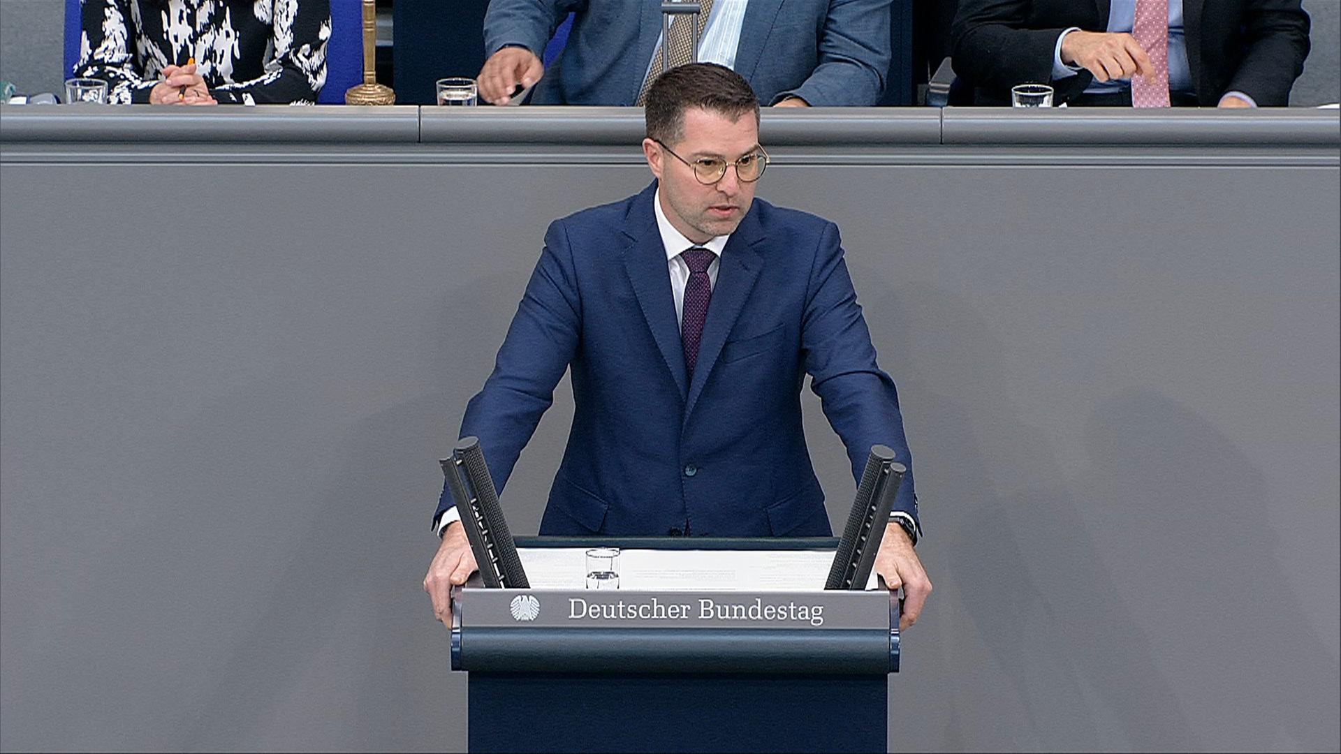 Debatte zum Deutschlandticket