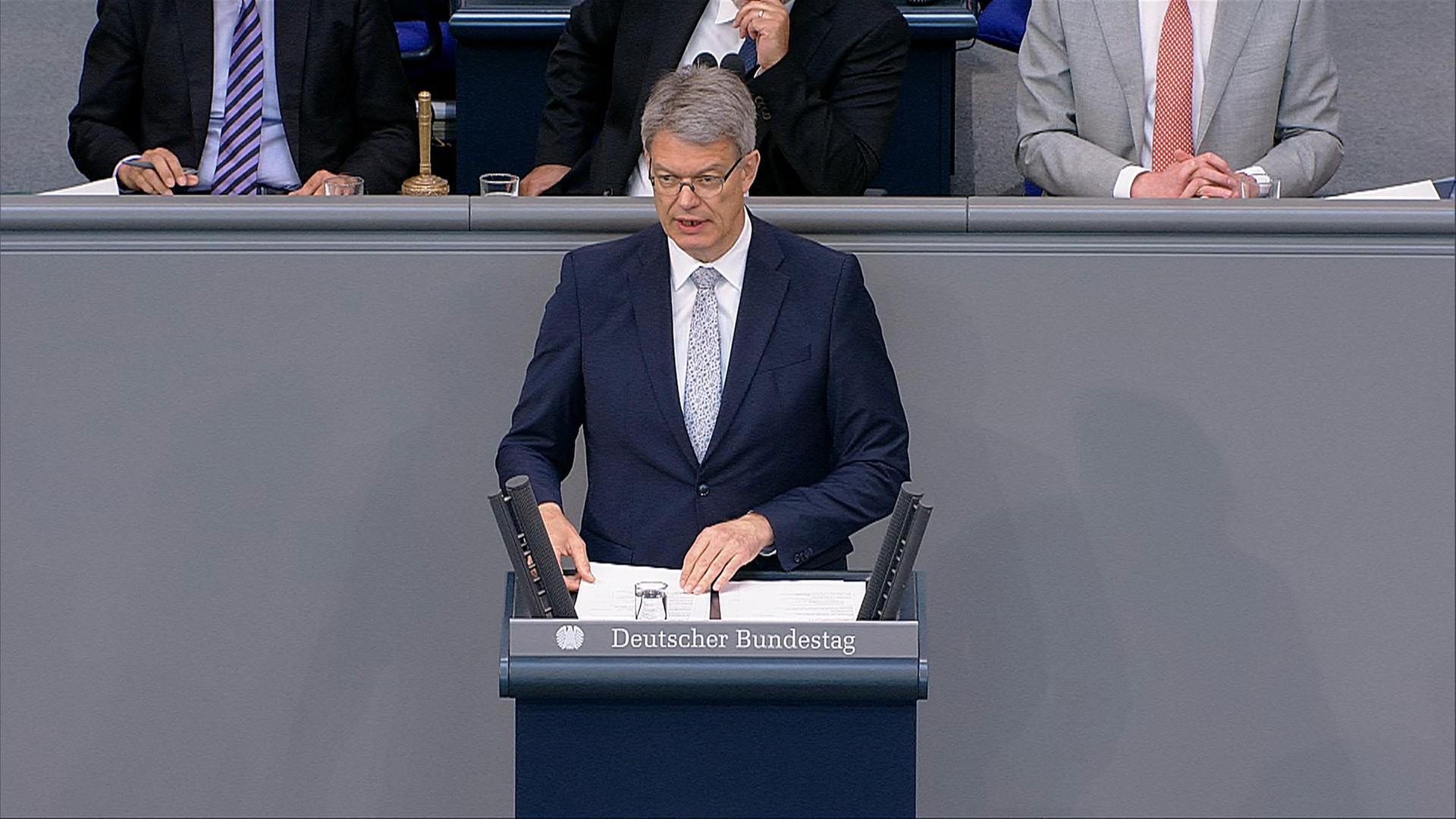 Debatte zum Infrastruktur-Zukunftsgesetz