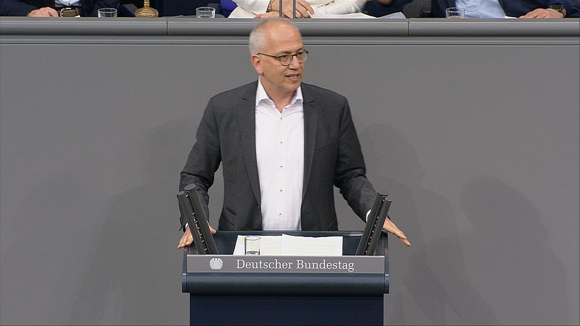 Debatte zur Senkung der Luftverkehrsteuer