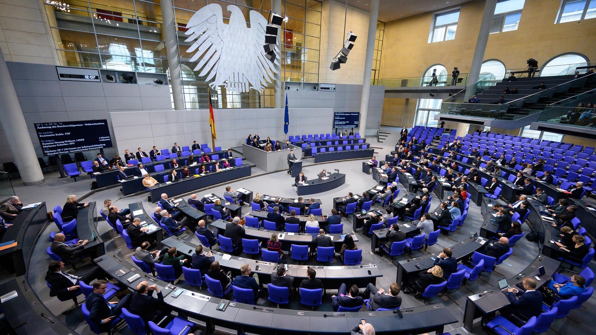 Debatte zur Verfolgung von Christen