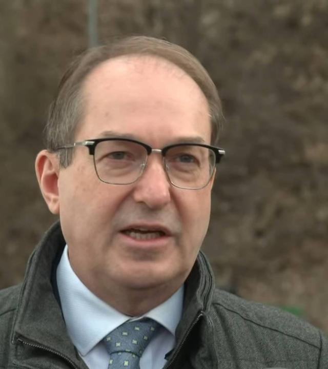 Dobrindt: Asylbewerber:innen schneller in Arbeit bringen