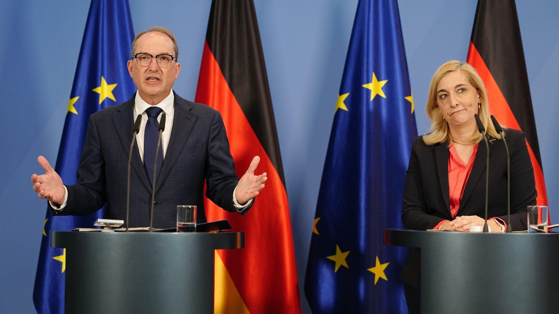 Dobrindt: Reform der Nachrichtendienste ist „absoluter Meilenstein“