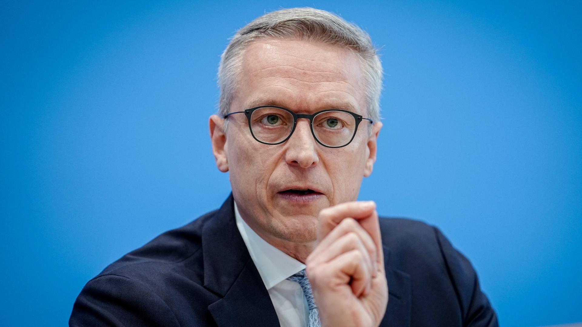 Entlastungskabinett: "Das Leben wieder einfacher machen"