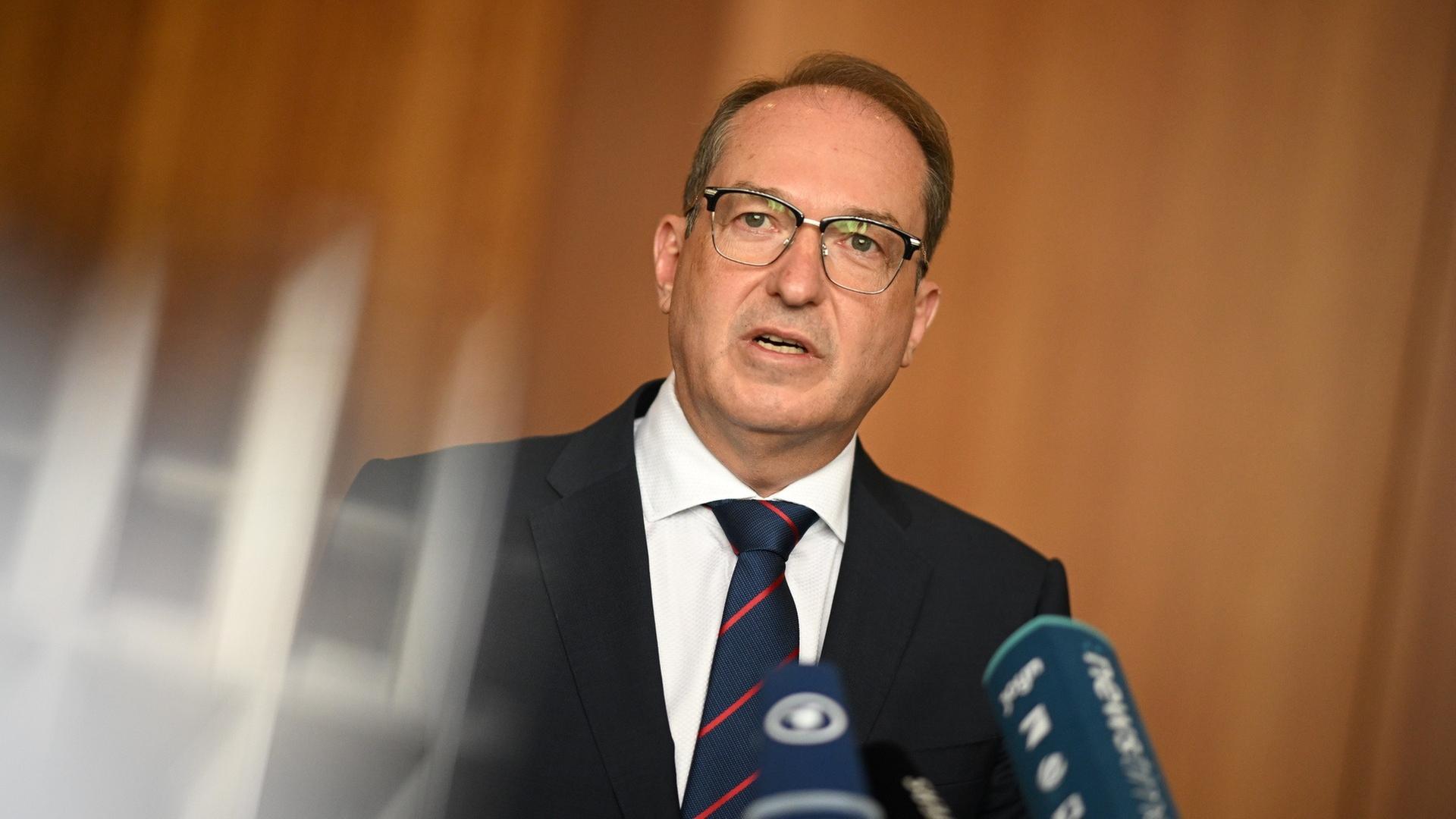 EU-Rückkehrverordnung: "Wichtiger Schritt zur Neuordnung der Migrationspolitik"