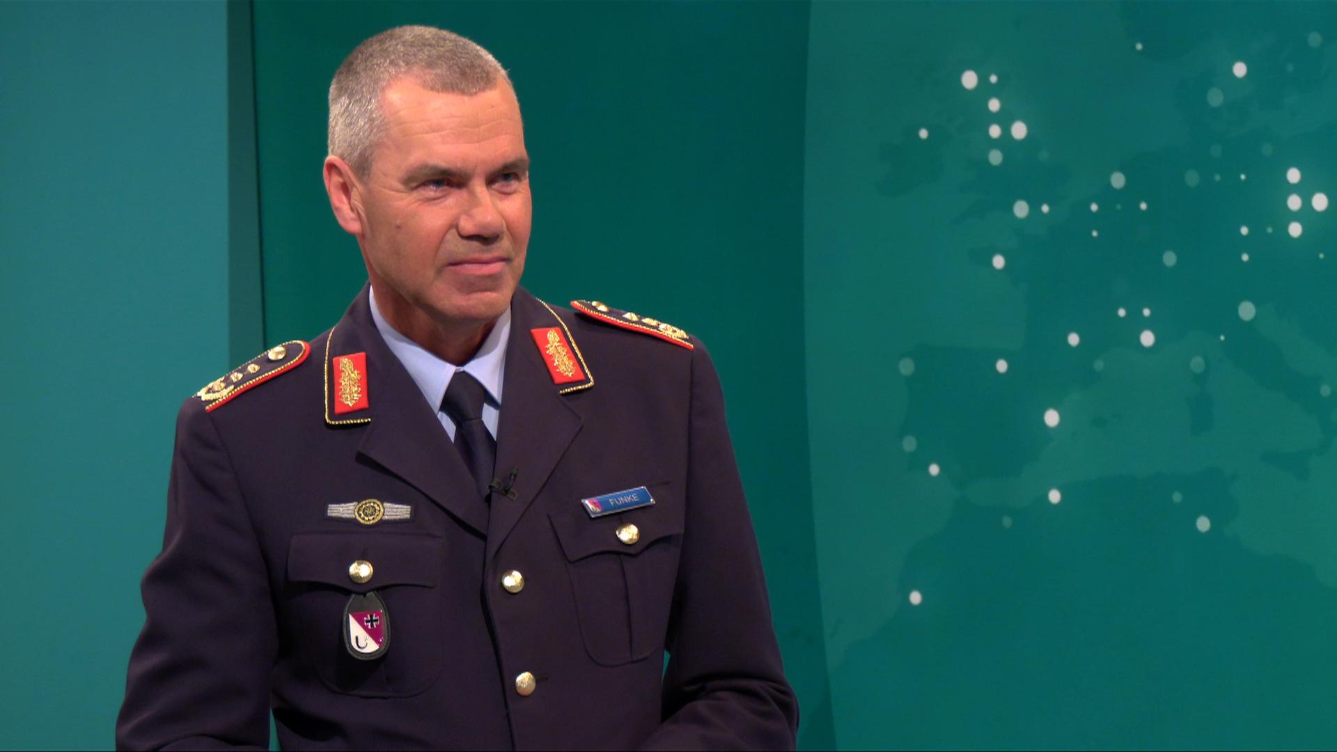 Generalleutnant Funke: "Wehrdienst eine echte Chance"