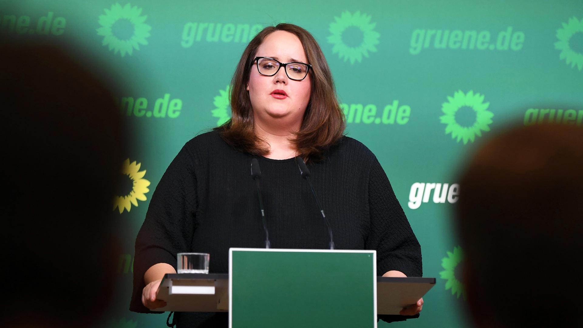 Grüne: Hass und Gewalt entgegenstellen