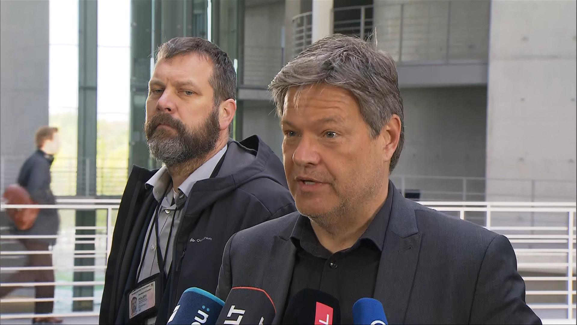 Habeck nach Anhörung zum Atom-Aus