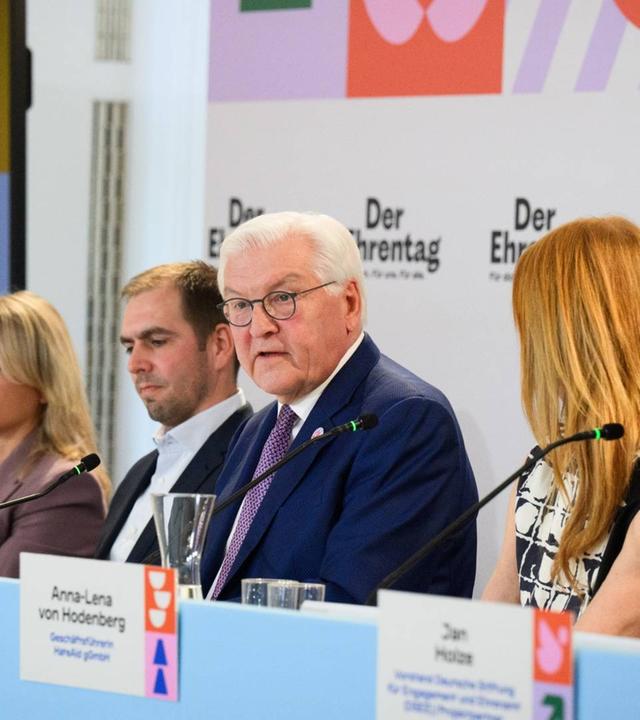 Initiative „Der Ehrentag“: Pressekonferenz von Bundespräsident Steinmeier