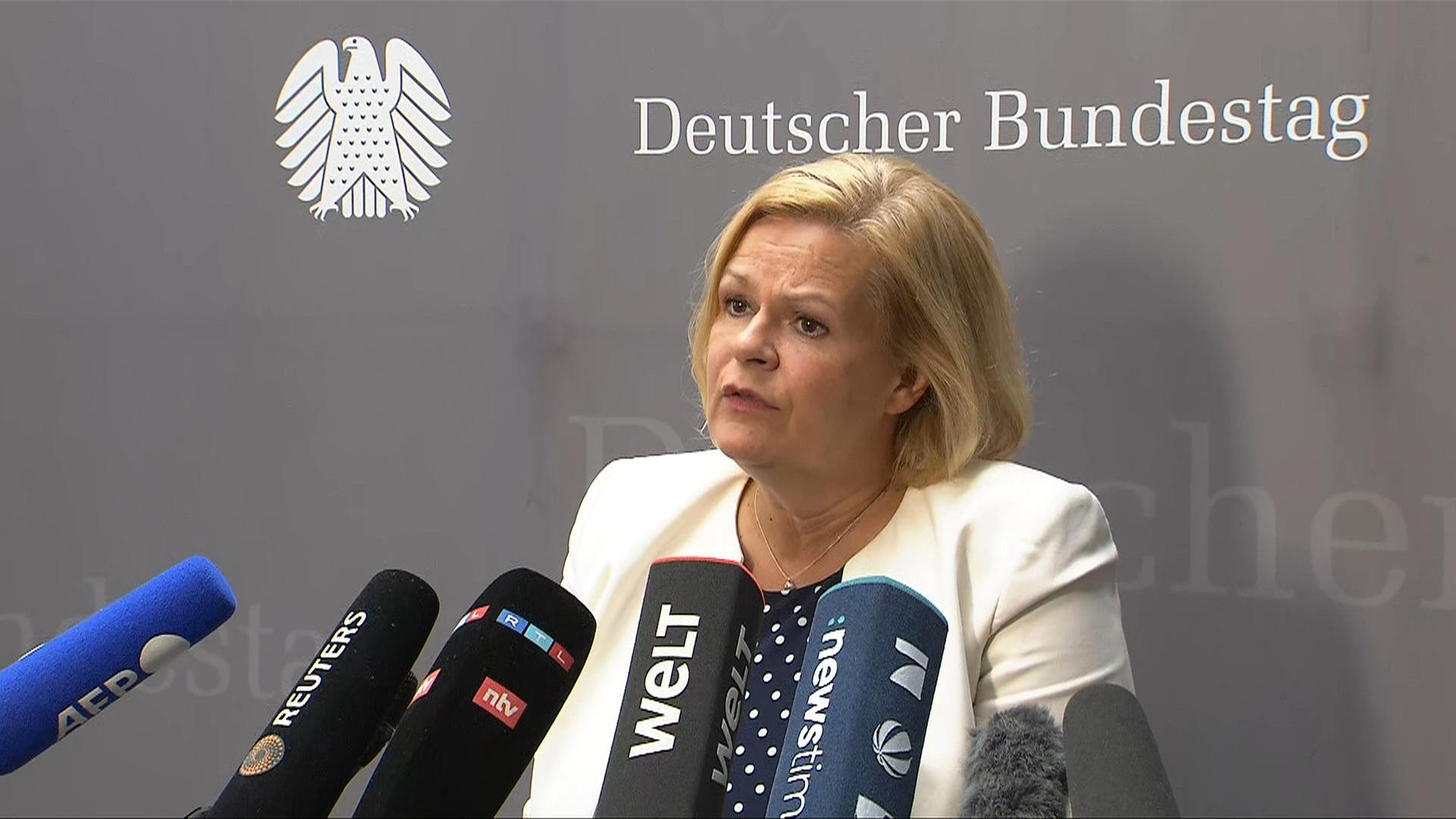 Innenausschuss Bundestag zum Anschlag in Solingen