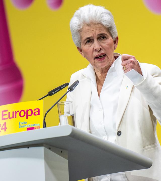 Interview: FDP-Spitzenkandidatin Strack-Zimmermann