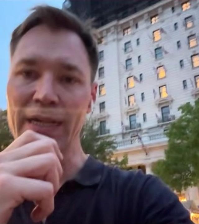 Julius van de Laar - Wie feiert Washington?