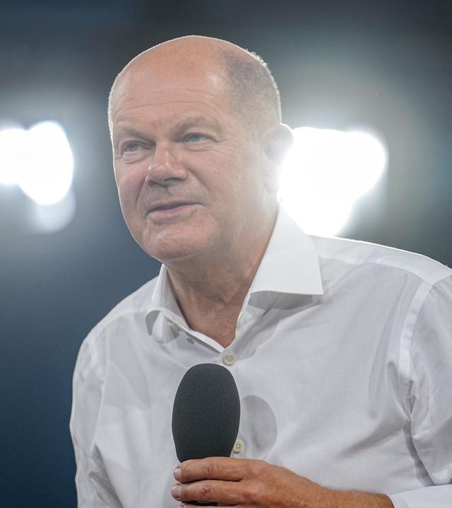 Kanzler Scholz im Bürgerdialog