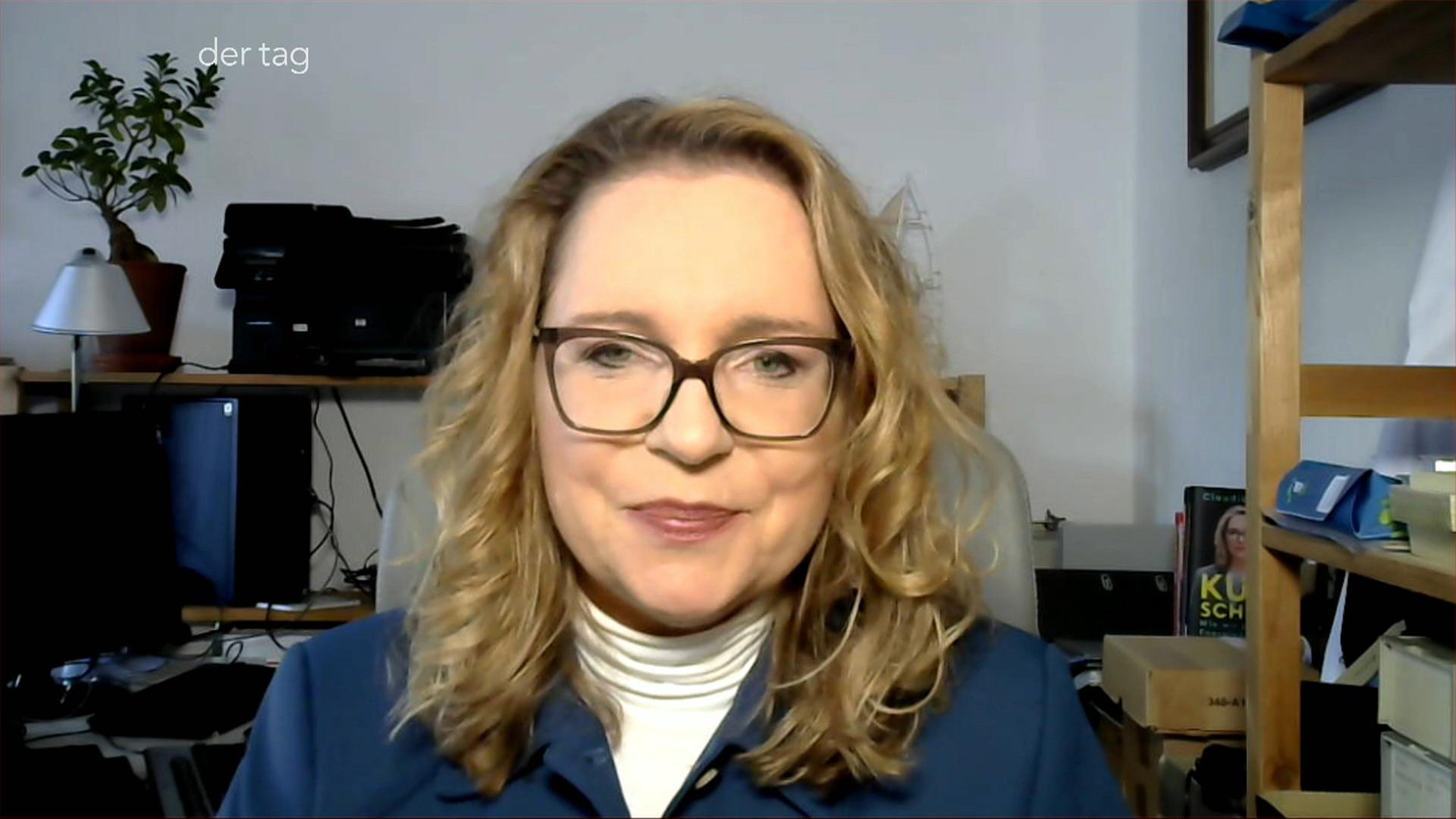 Kemfert (DIW) zur Spritpreisbremse: "Teures Gewinngeschenk für Mineralölkonzerne"