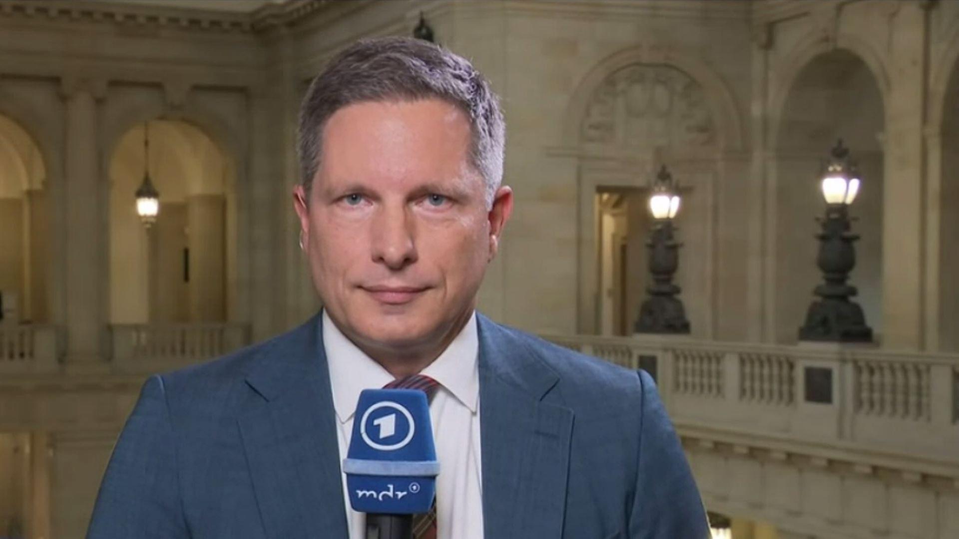 Klage gegen Rundfunkbeitrag: Programm nicht ausgewogen genug?