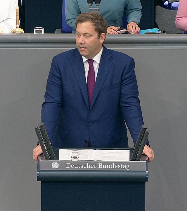 Klingbeil bringt Haushalt 2026 ein