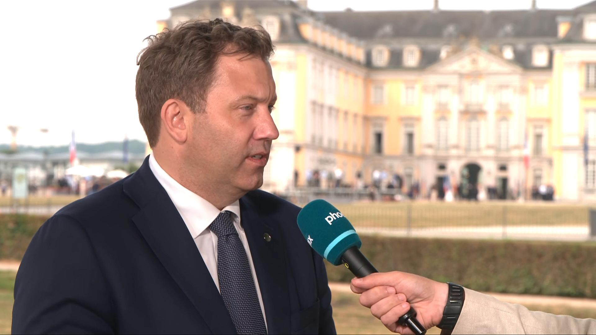 Klingbeil: "Müssen attraktiver werden für private Investitionen"