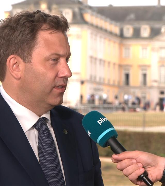 Klingbeil: "Müssen attraktiver werden für private Investitionen"