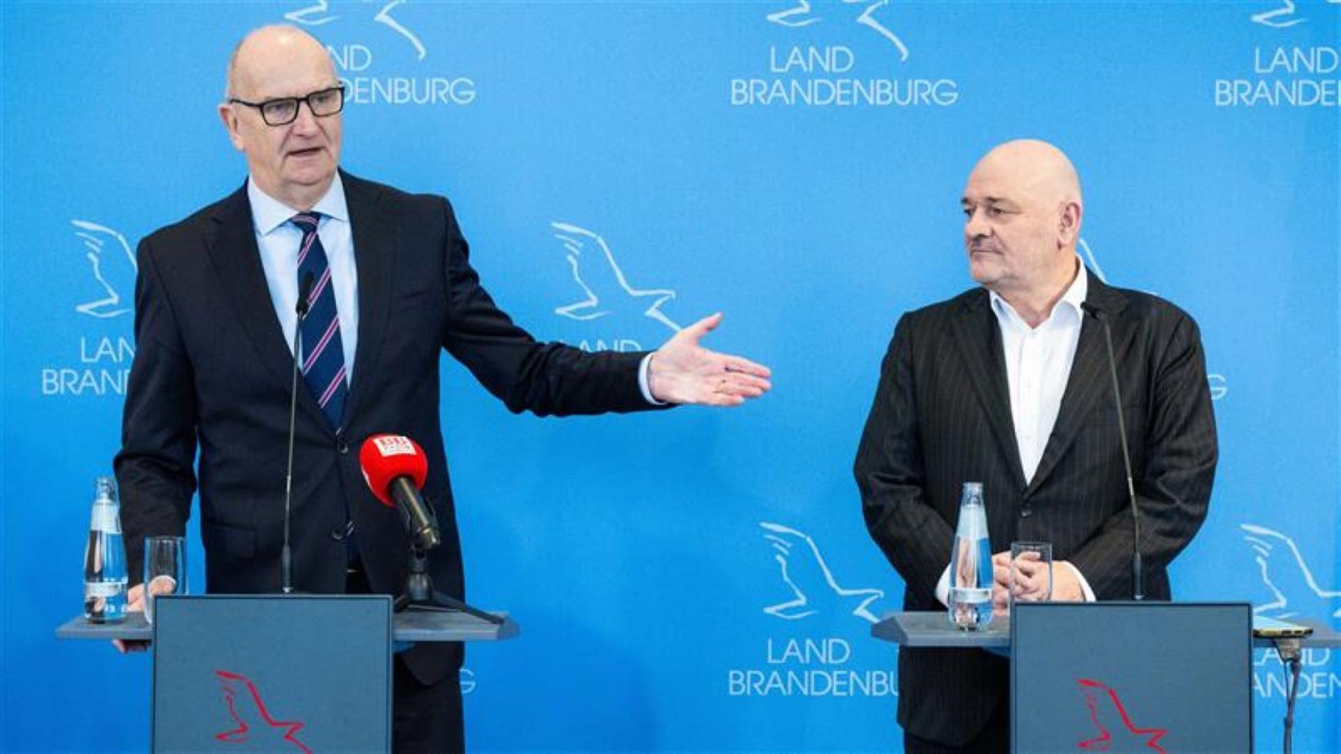 Koalitions-Aus in Brandenburg: Woidke und Crumbach äußern sich