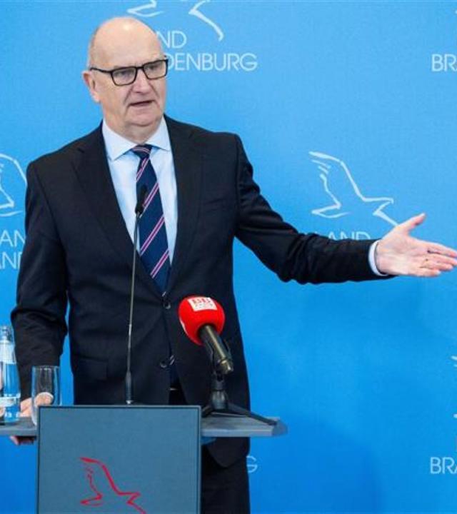 Koalitions-Aus in Brandenburg: Woidke und Crumbach äußern sich