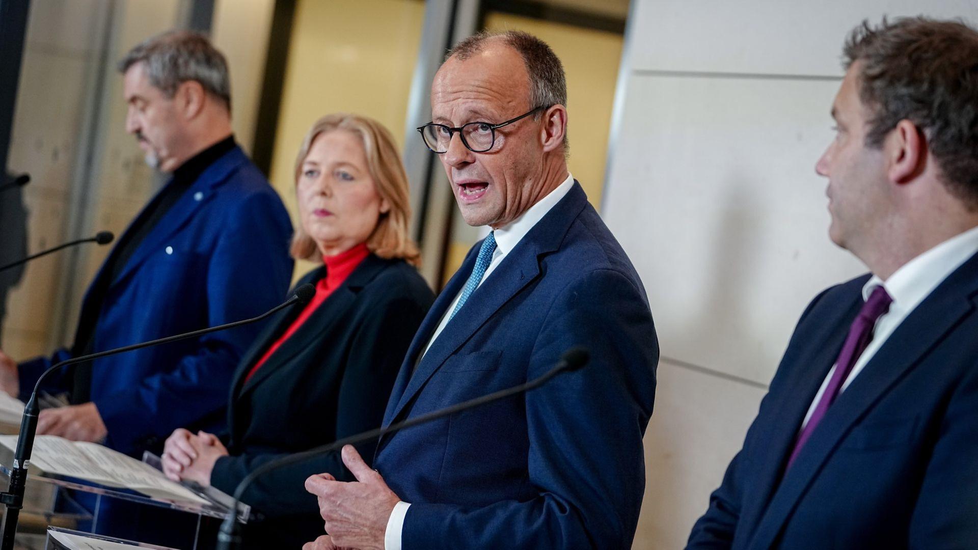 Koalitionsausschuss: Weniger Ticketsteuer, günstigerer Industriestrom