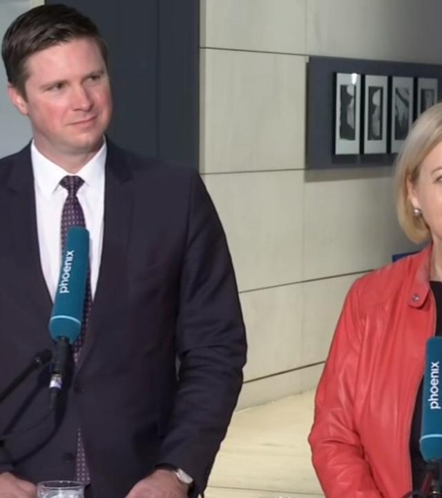 Lötzsch: Schuldenbremse ist ideologischer Fetisch