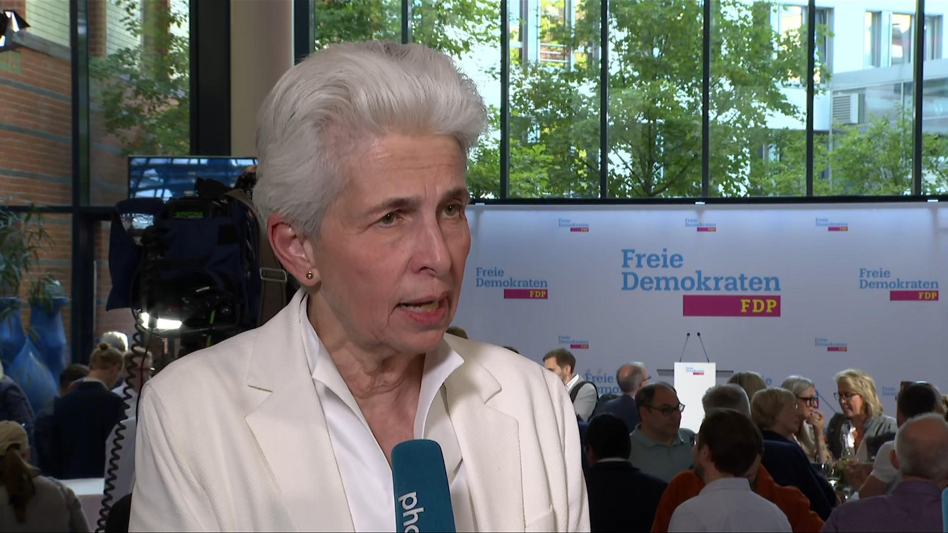 Marie-Agnes Strack-Zimmermann