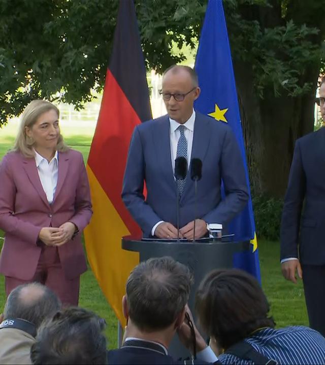 Merz bildet Kabinett um
