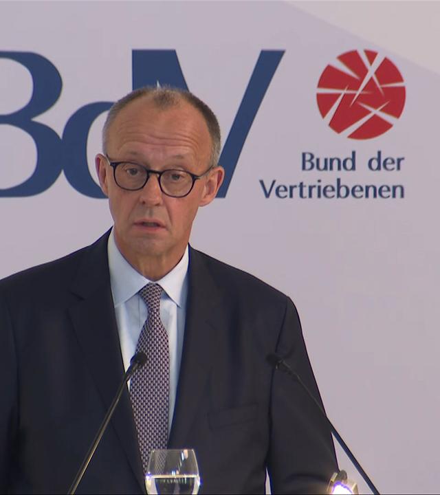 Merz: "Erst rechtlos, dann heimatlos"