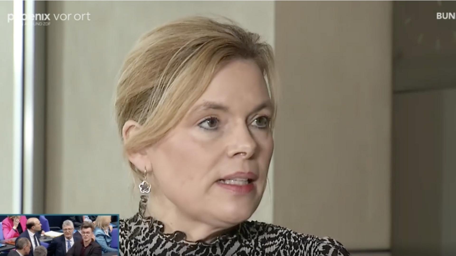 Migration: Julia Klöckner zur Sitzungsunterbrechung