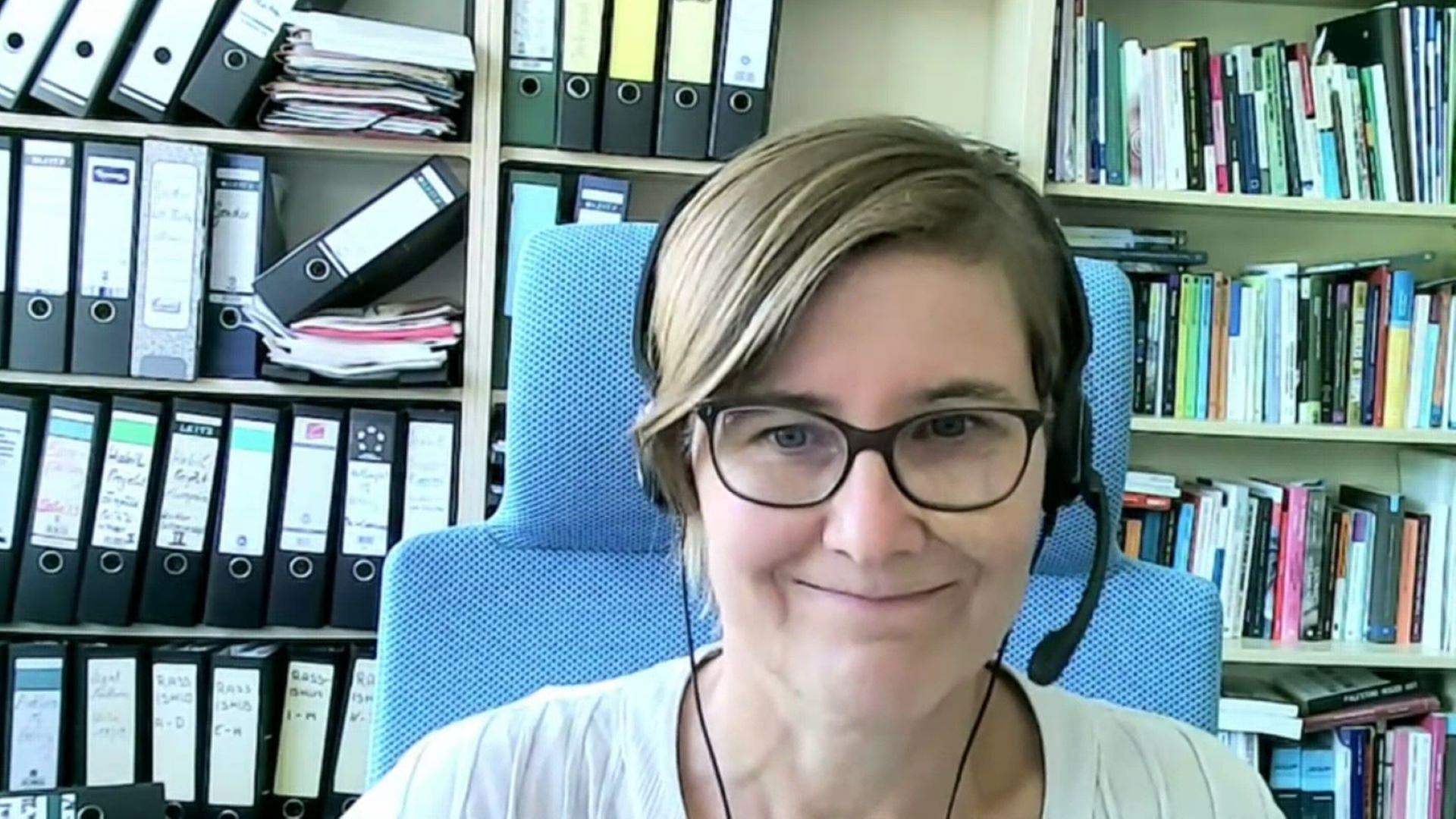 Migrationsforscherin: Flüchtlinge engmaschig betreuen