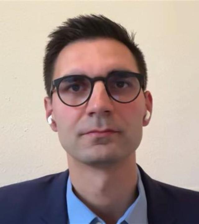 Müller (CDU): Wie soll die CDU mit beiden Extremen umgehen?