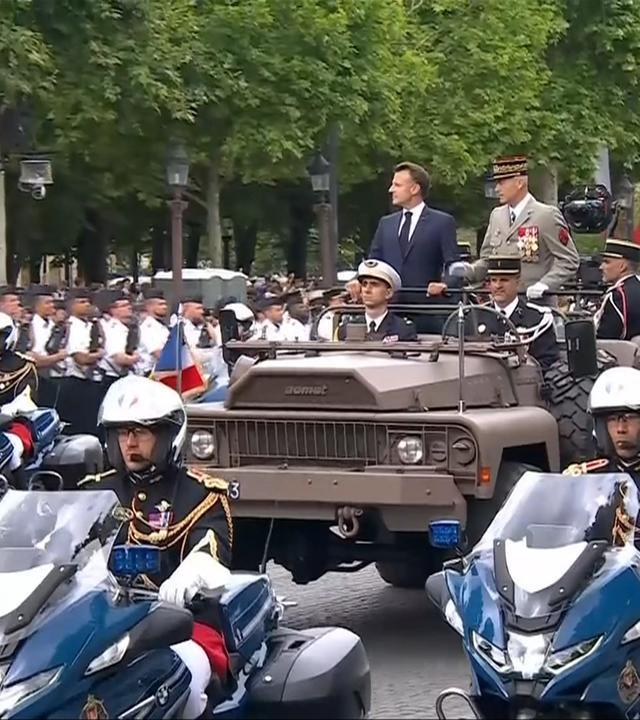 Parade zum Französischen Nationalfeiertag