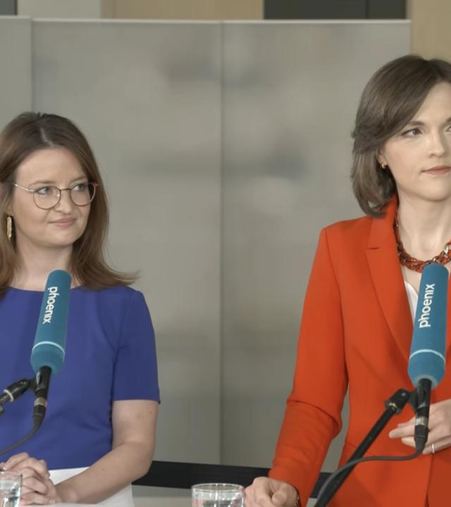 Parlamentstalk zur Halbjahresbilanz