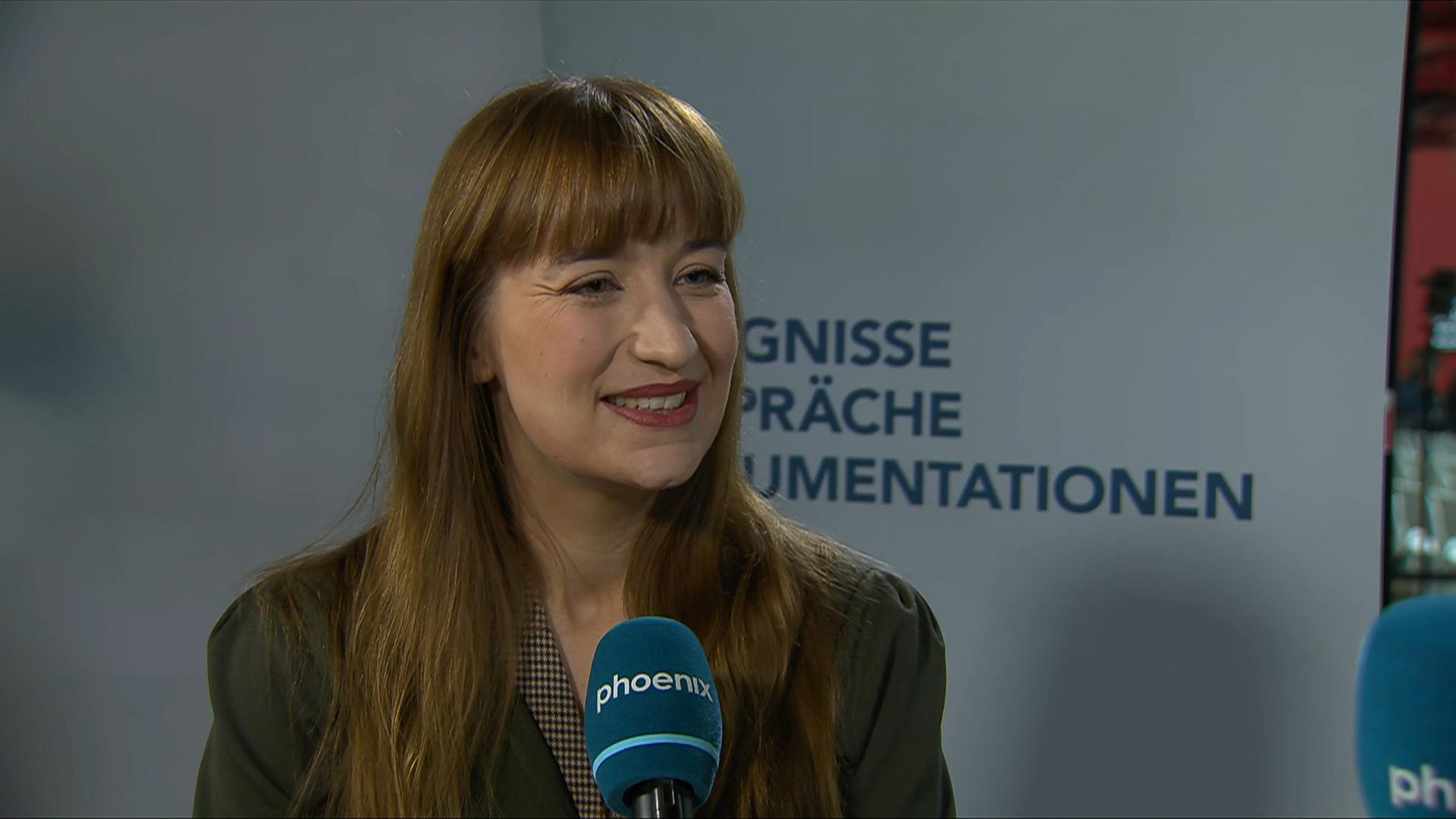 Parteitag Die Linke: Heidi Reichinnek (Spitzenkandidatin) im Interview