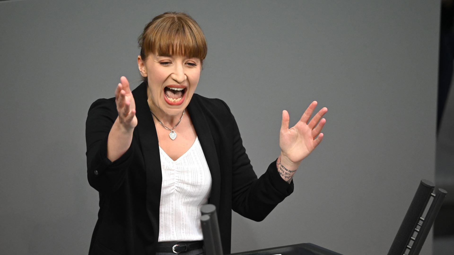 Parteitag Die Linke: Interview mit Heidi Reichinnek