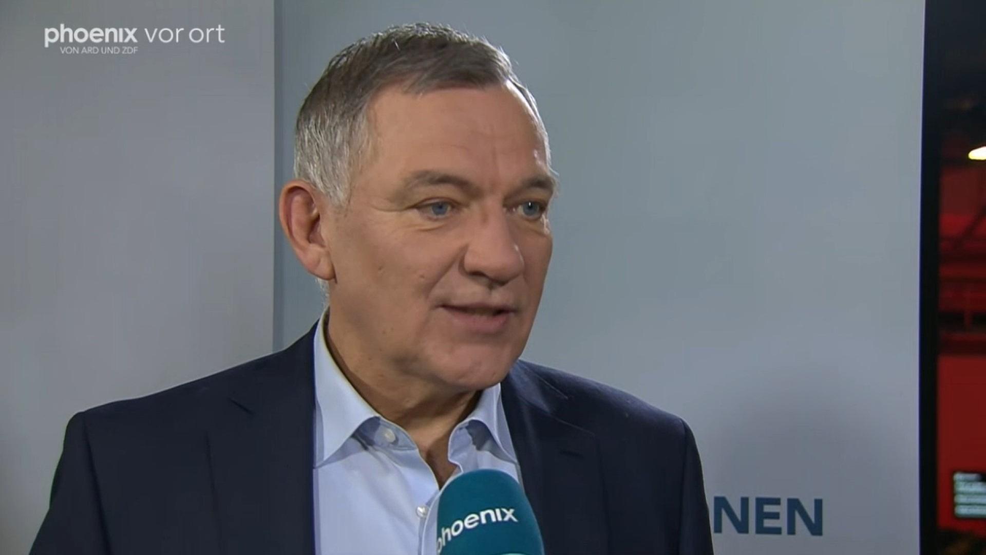 Parteitag Die Linke: Jan van Aken im Interview