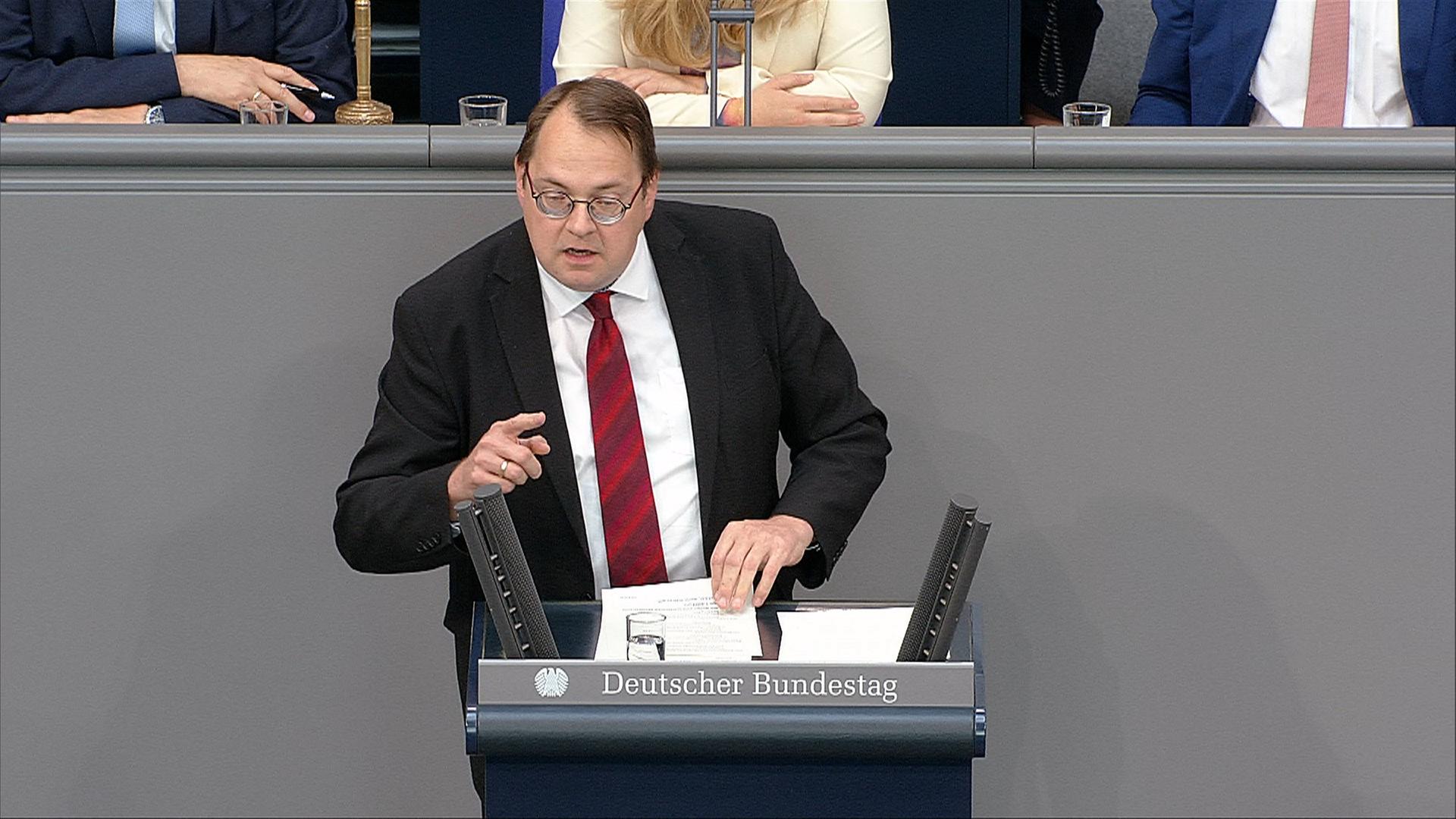 Pellmann (Linke): "Müssen dieses Land friedenstüchtig machen"