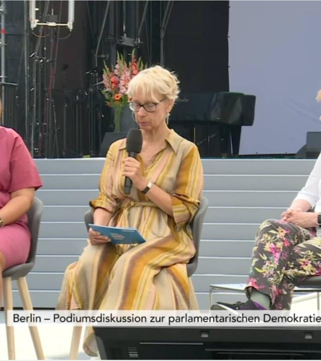 Podium "35 Jahre nach Friedlicher Revolution"