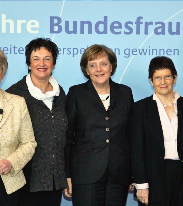 Podiumsdiskussion 20 Jahre Frauenministerium